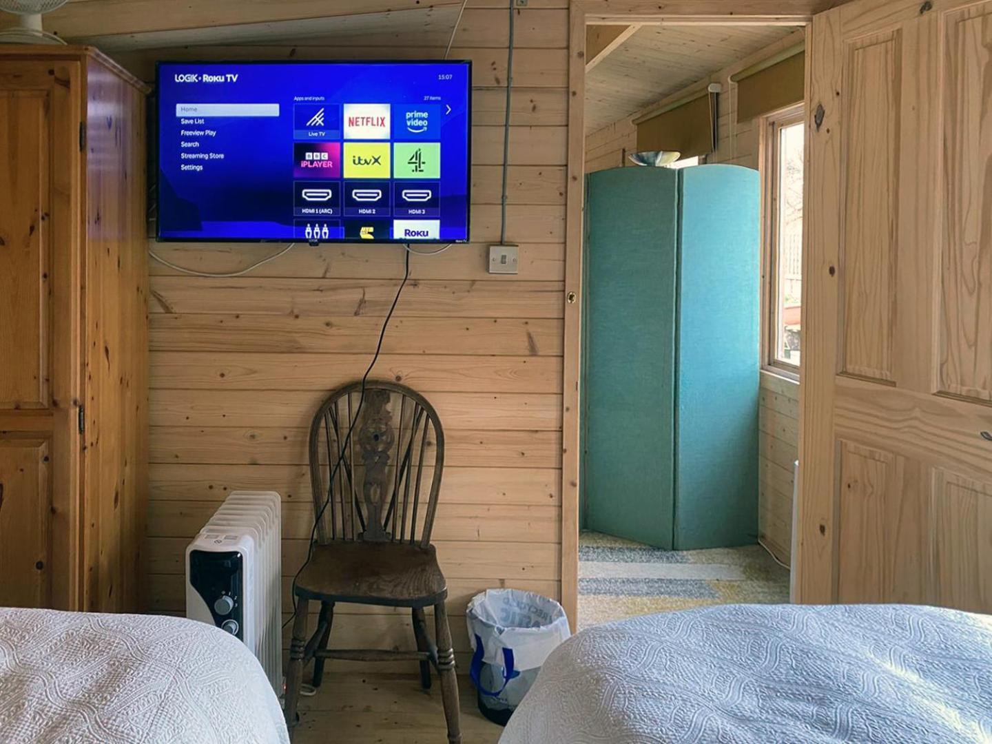 Cosy Garden Log Cabin Salisbury Exterior foto